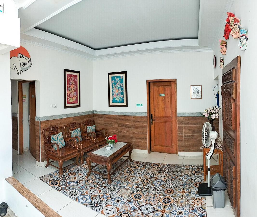 The Cabin Purwokinanti Hotel Yogyakarta Exterior photo